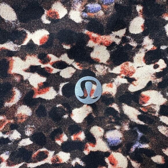 Lululemon Invigorate High-Rise Crop in Motion Flux Multi | SZ 2 - Picture 6 of 9